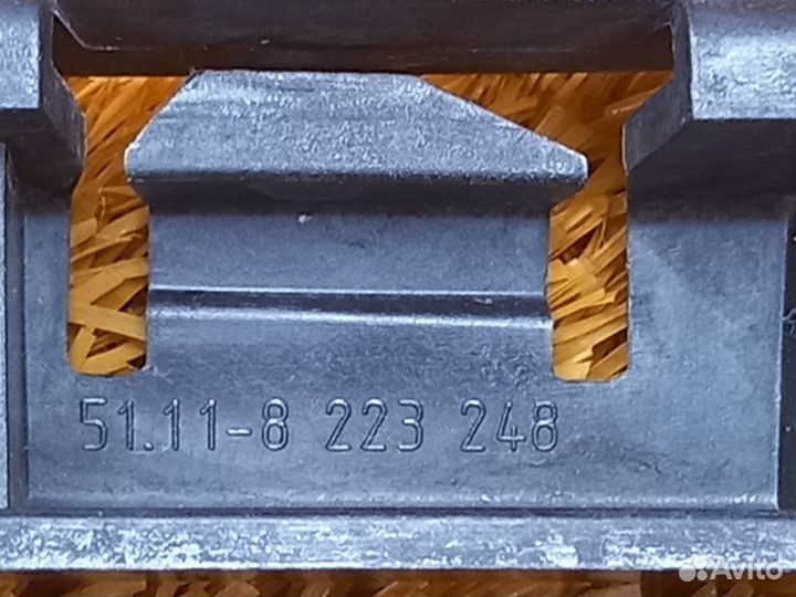 Крепление бампера переднее правое Bmw 7-Series E65