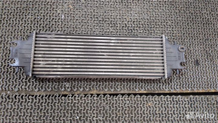 Радиатор интеркулера Nissan Primastar, 2005