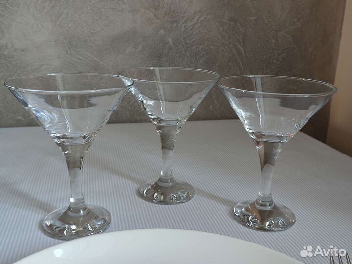 Бокалы для мартини, коньяка, рюмки
