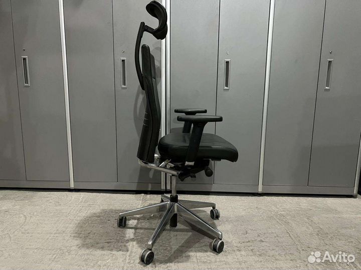 Кресло руководителя Profim One