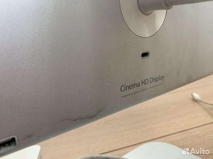Монитор Apple Cinema HD