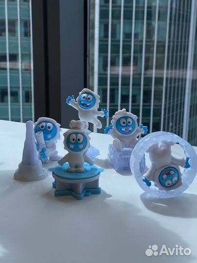 Фигурки Kinder сюрприз Maxi Йети Yeti