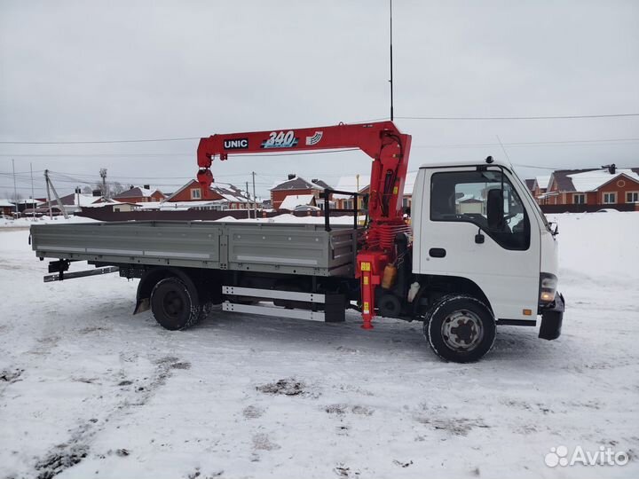 Бортовой грузовик Автофургон на Isuzu NQR с КМУ UNIC, 2008