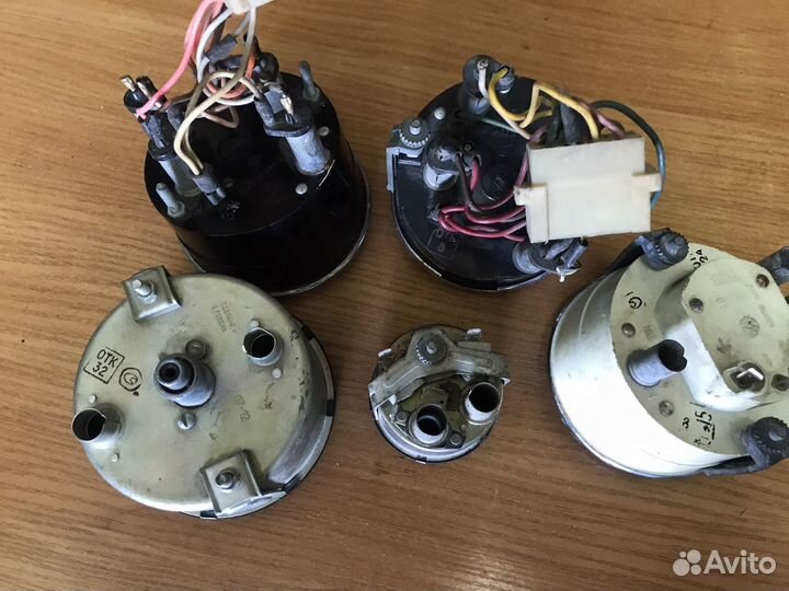 Приборы автомобильные