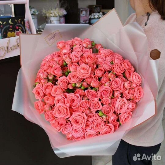 Букет из кустовых роз
