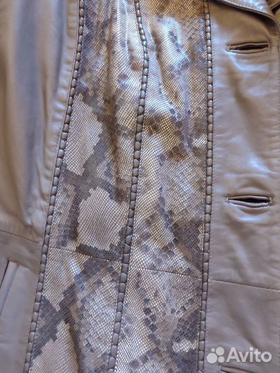 Кожаный женский пиджак Ivagio