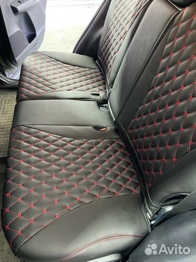 Чехлы Байрон KIA RIO 17+ красный ромб