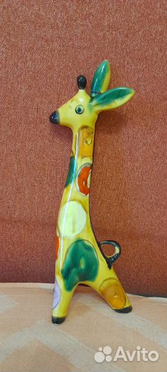 Статуэтка жирафа. Конаковский фаянс. СССР