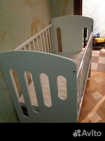 Детская кровать с матрасом