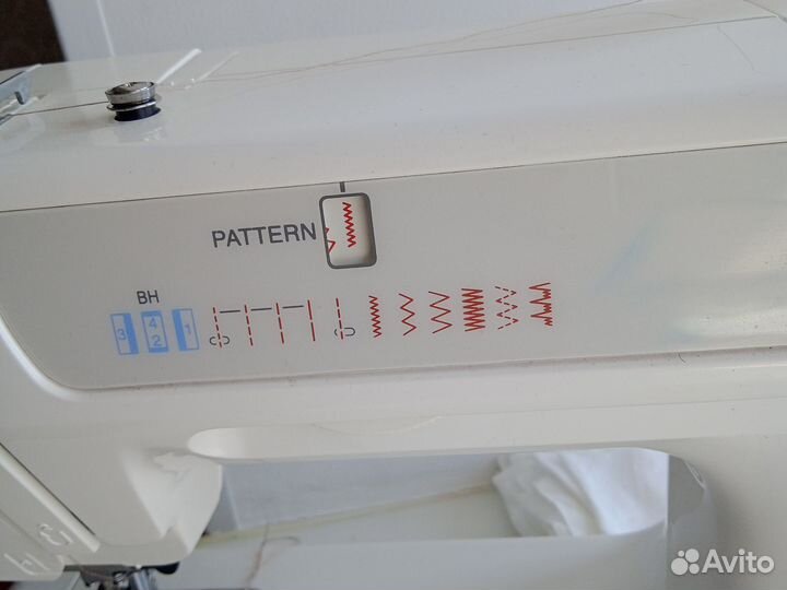 Швейная машина New Home