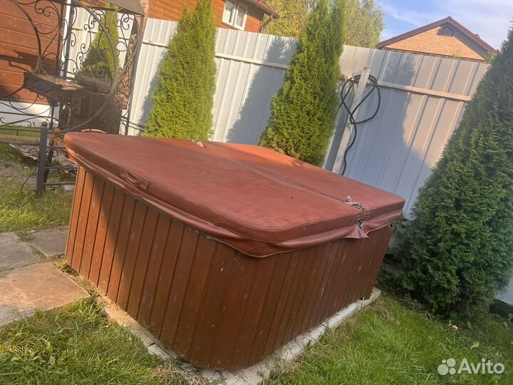 Спа бассейн джакузи