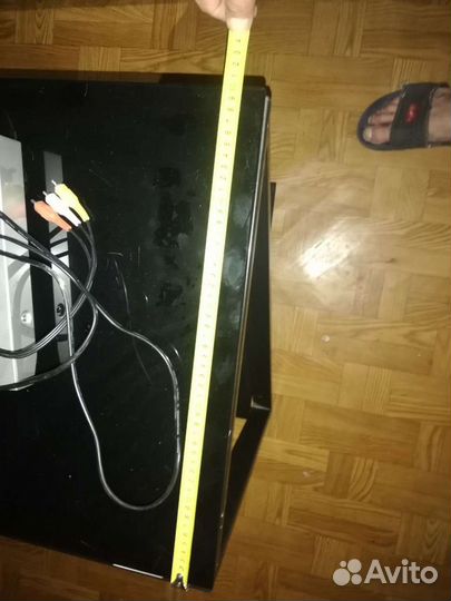 Столик под телевизор стеклянный