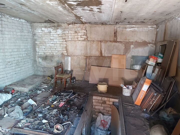 Гараж, > 30 м²