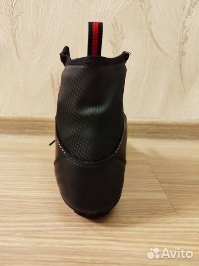 Лыжные ботинки rossignol classic nnn 40 р