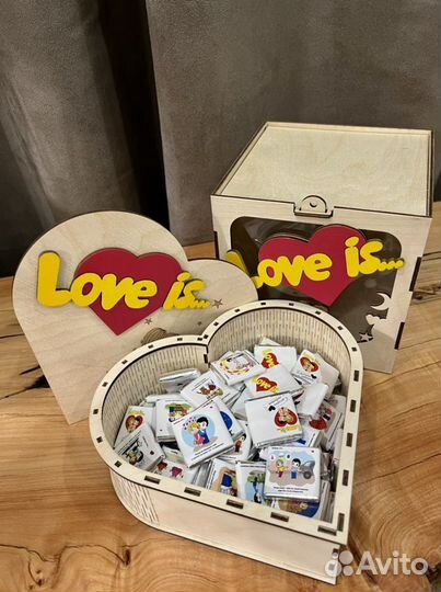 Подарочный набор шоколад Love is в дерев.коробке