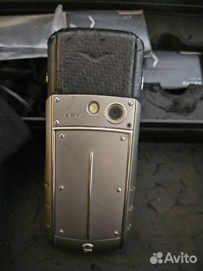 Vertu Ascent Ti, 4 ГБ