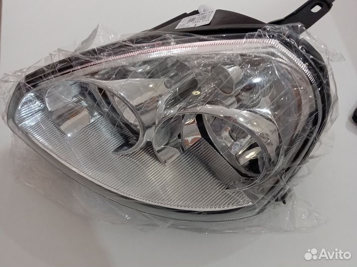 Фара правая приора новая