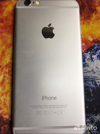 Телефон iPhone 6
