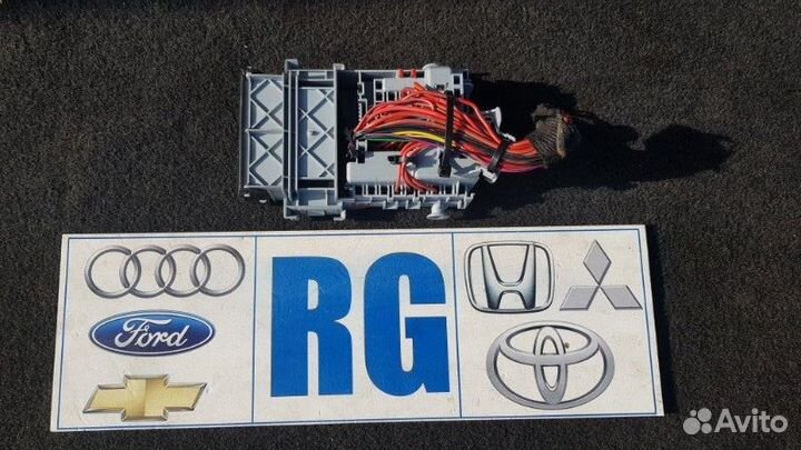 Блок предохранителей Chevrolet Cruze хэтчбек F16D4