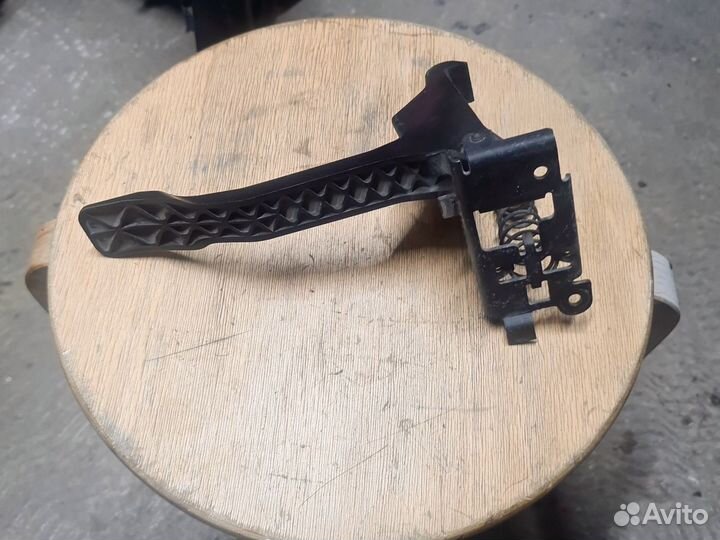 Замок капота renault megane 3