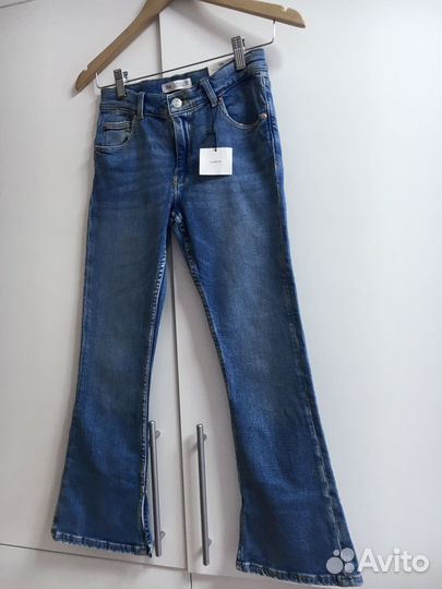 Zara джинсы Flare fit