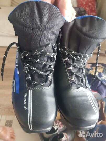 Лыжные ботинки