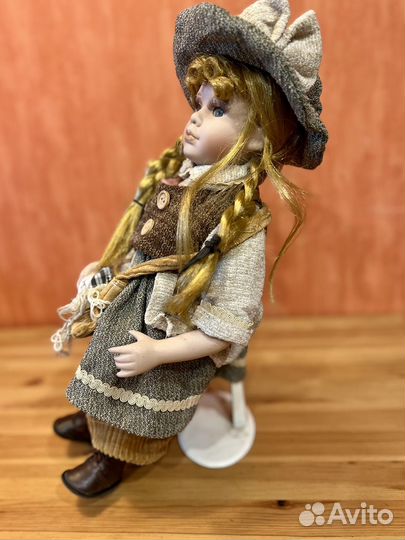 Кукла фарфоровая из Финляндии