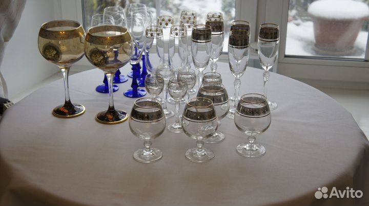 Бокалы, фужеры, рюмки