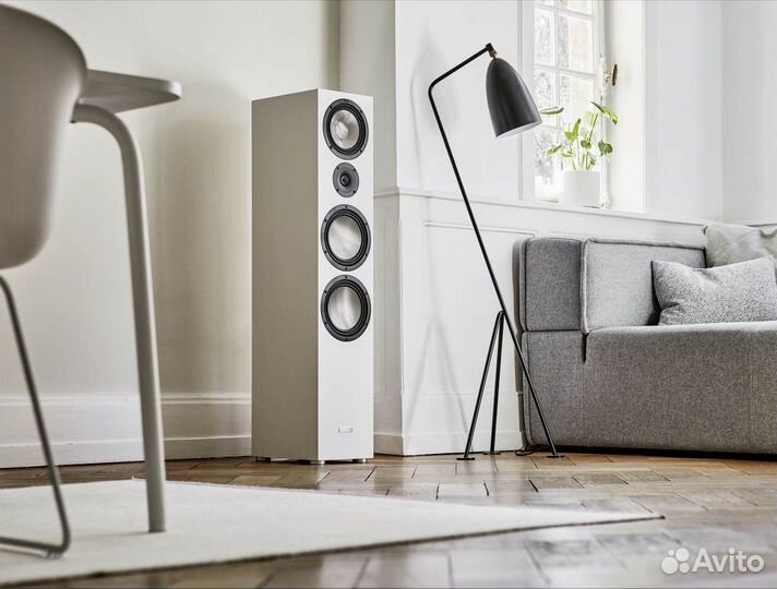 Напольная акустика Canton GLE 90 White