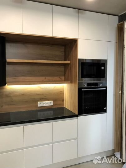 Кухонный гарнитур новый 2 метра