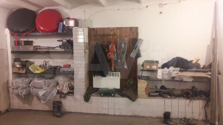 Гараж, > 30 м²