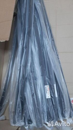 Оригинальные склизы снегохода Yamaha