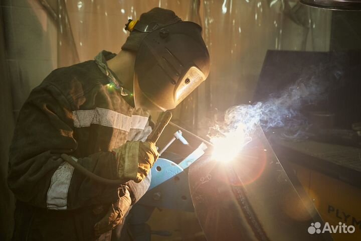 Сварщик на полуавтомат с проживанием