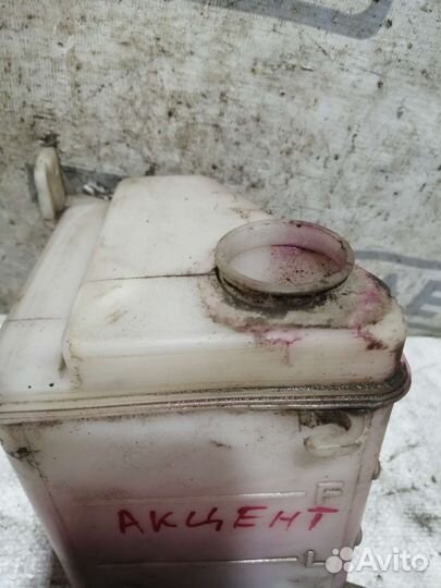 Расширительный бачок Hyundai Accent