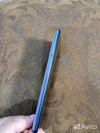 Телефон Samsung а40