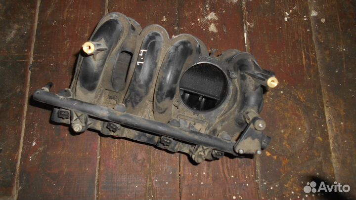 Коллектор впускной на логан,ларгус,сандеро,дастер