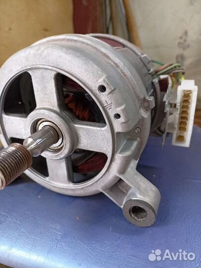 Двигататель стиральной машины