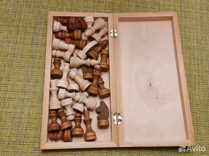 Шахматы и игра для интеллекта деревянные СССР