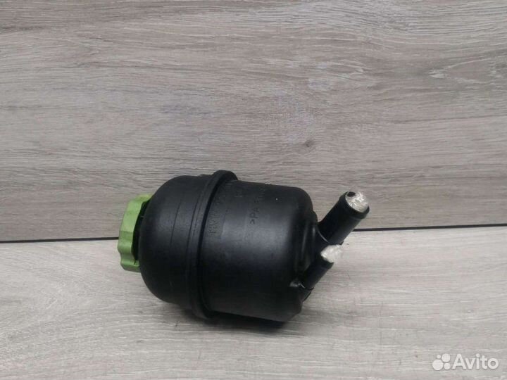 Бачок гур Volkswagen Crafter