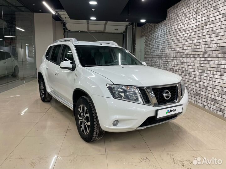 Nissan Terrano 2.0 AT, 2014, 70 000 км