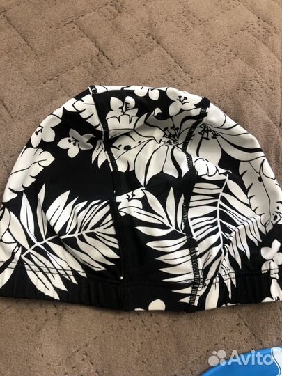 Шапочки для плавания