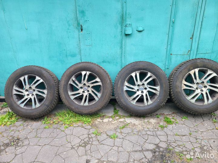 Bridgestone Blizzak DM-V3 235/65 R17 108S