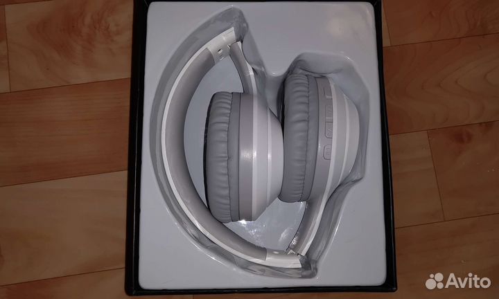 Беспроводные наушники lenovo TH10