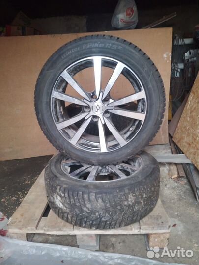 Hankook Winter I'Pike RS2 W429 215/55 R17 98T