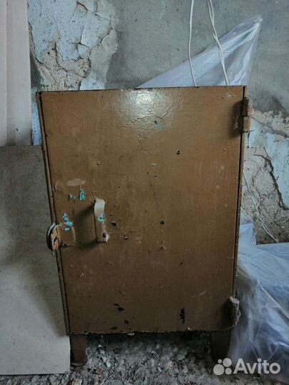 Сейф металлический бу