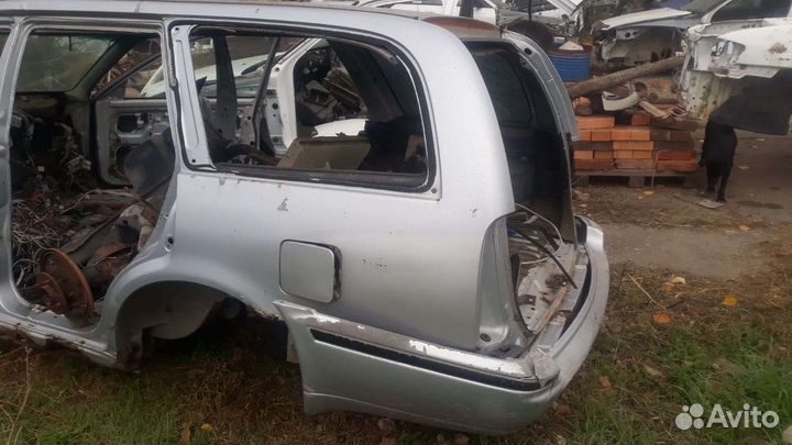 Крыло заднее левое Nissan avenir p10