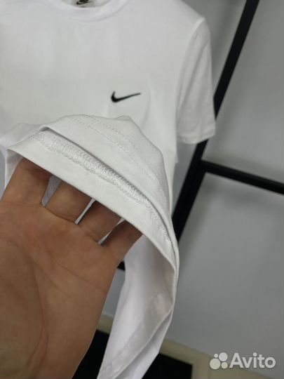 Белая футболка Nike новая