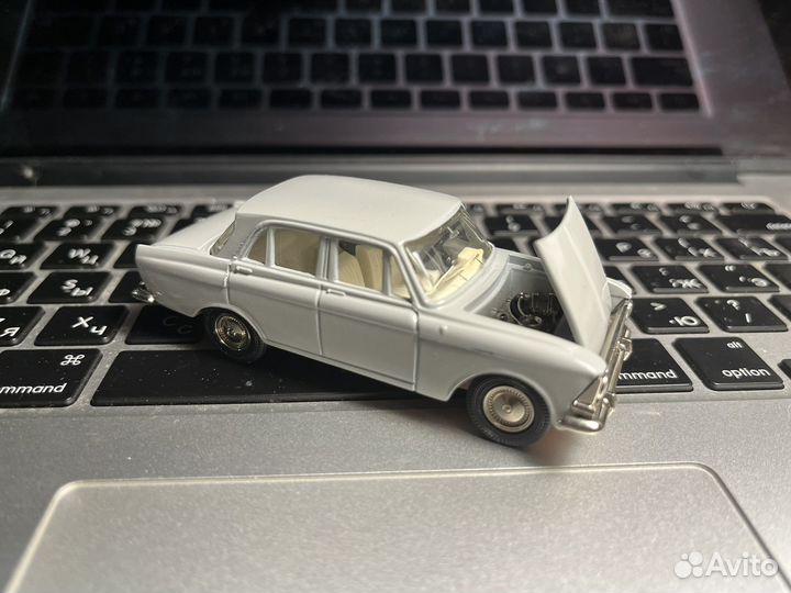 Модель автомобиля Москвич 408 Забронировано