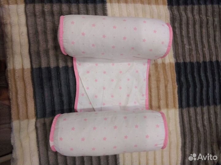 Подушка для новорожденных с валиком