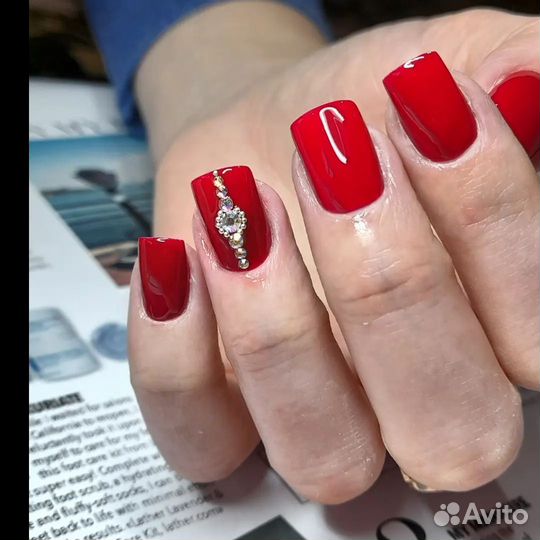 Маникюр и педикюр